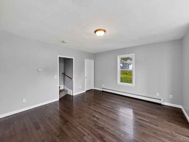 660 Pleasant St, Leicester, MA 01542