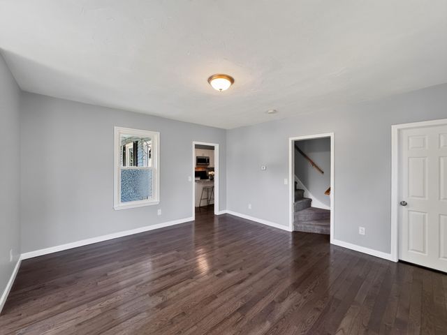 660 Pleasant St, Leicester, MA 01542