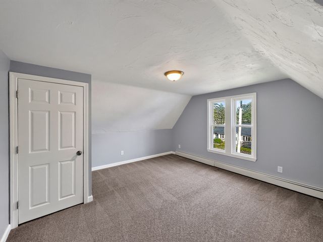 660 Pleasant St, Leicester, MA 01542