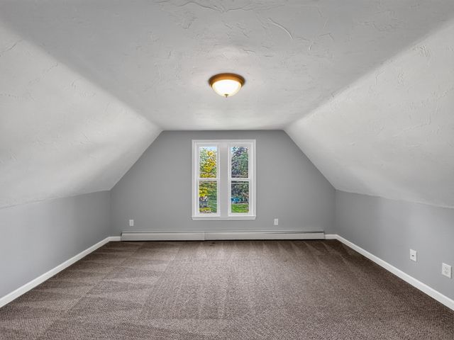 660 Pleasant St, Leicester, MA 01542