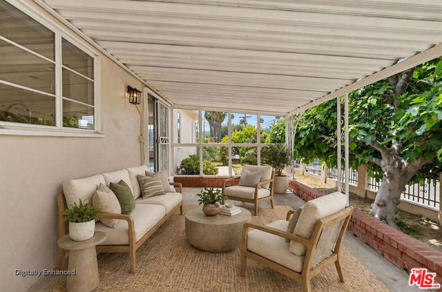 2919 Maxwell Street, Los Angeles, CA 90027
