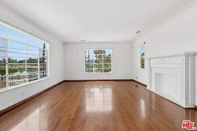 2919 Maxwell Street, Los Angeles, CA 90027