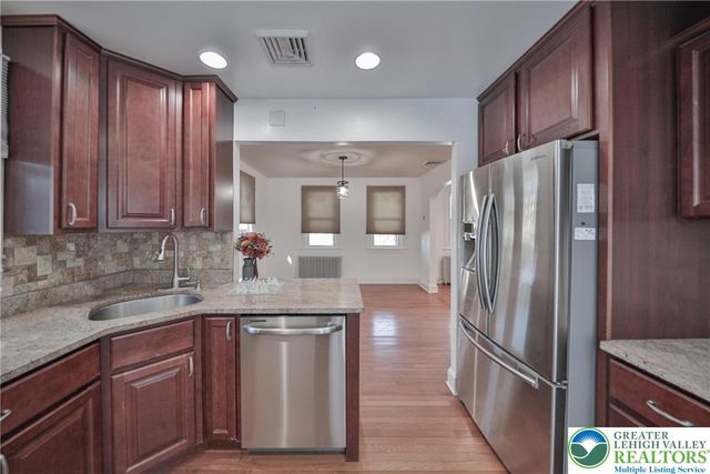 2364 Gruver Avenue, Palmer Twp, PA 18045