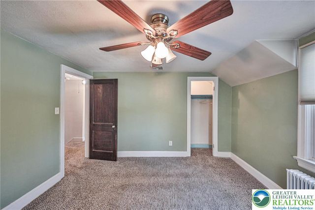 2364 Gruver Avenue, Palmer Twp, PA 18045