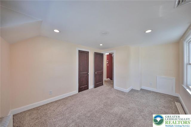 2364 Gruver Avenue, Palmer Twp, PA 18045