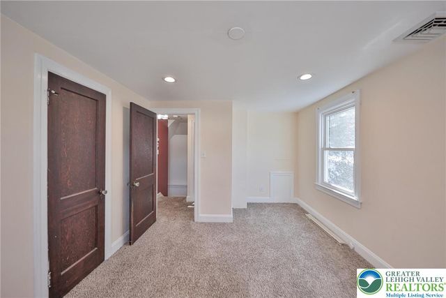 2364 Gruver Avenue, Palmer Twp, PA 18045