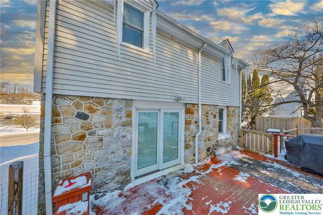 2364 Gruver Avenue, Palmer Twp, PA 18045