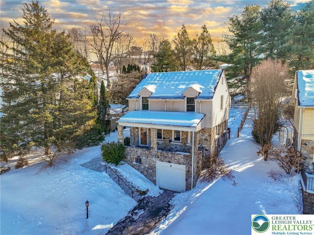 2364 Gruver Avenue, Palmer Twp, PA 18045