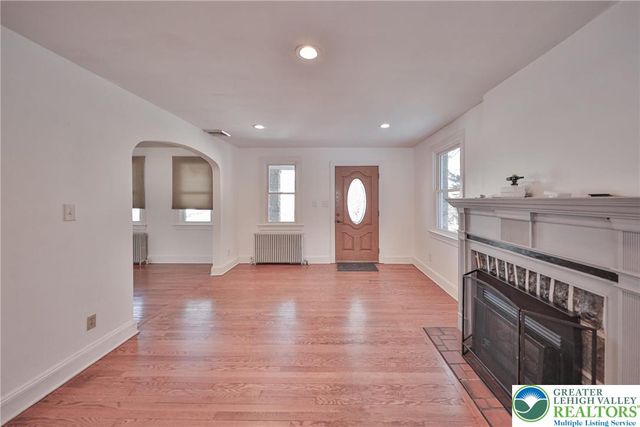 2364 Gruver Avenue, Palmer Twp, PA 18045