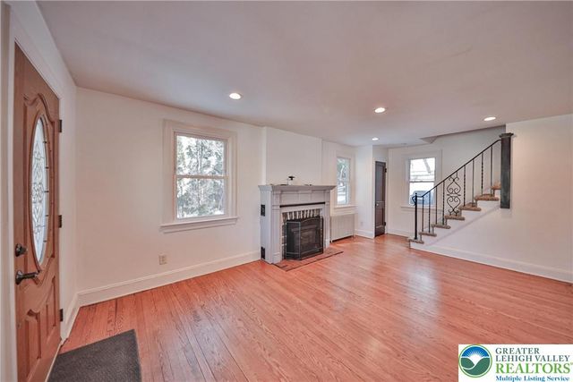 2364 Gruver Avenue, Palmer Twp, PA 18045