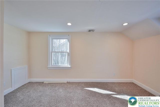 2364 Gruver Avenue, Palmer Twp, PA 18045