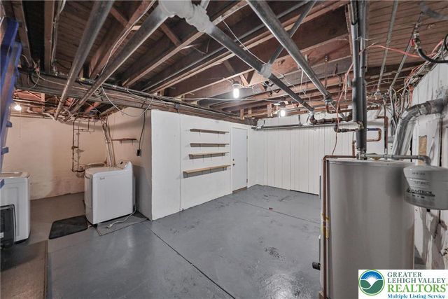 2364 Gruver Avenue, Palmer Twp, PA 18045