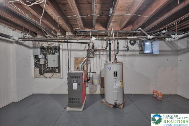 2364 Gruver Avenue, Palmer Twp, PA 18045