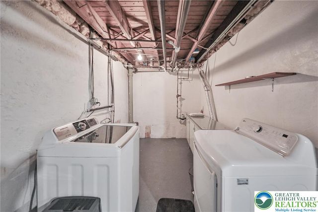 2364 Gruver Avenue, Palmer Twp, PA 18045