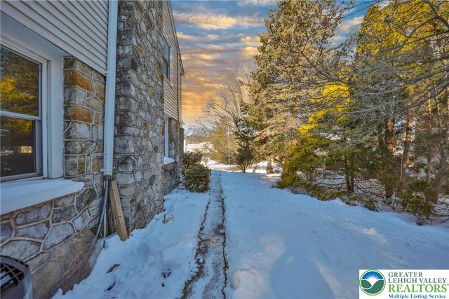 2364 Gruver Avenue, Palmer Twp, PA 18045