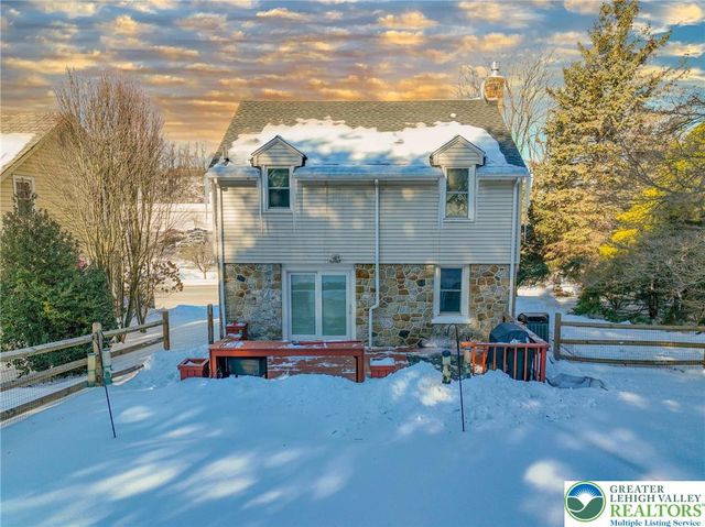 2364 Gruver Avenue, Palmer Twp, PA 18045