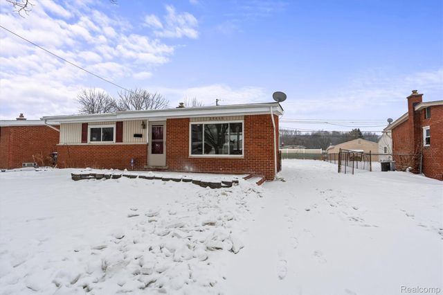 25615 Wohlfeil Street, Taylor, MI 48180