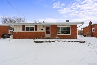 25615 Wohlfeil Street, Taylor, MI 48180