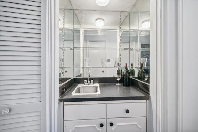 5815 Lynbrook Drive 103, Houston, TX 77057