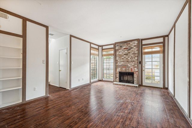 5815 Lynbrook Drive 103, Houston, TX 77057