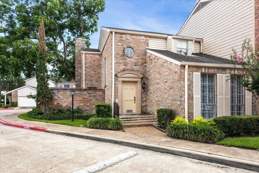 5815 Lynbrook Drive 103, Houston, TX 77057