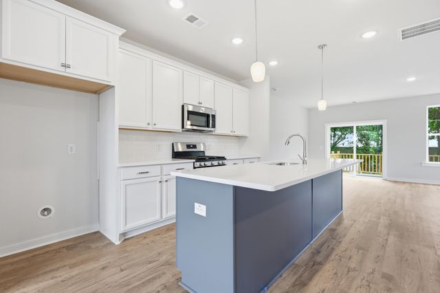 134 Fernbank Road Court, Johns Island, SC 29455