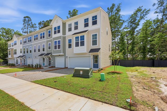 134 Fernbank Road Court, Johns Island, SC 29455
