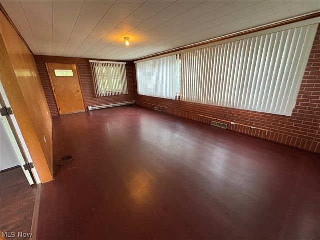 65240 Hillview Avenue, Bellaire, OH 43906