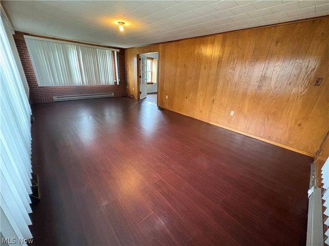 65240 Hillview Avenue, Bellaire, OH 43906