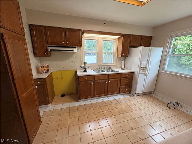 65240 Hillview Avenue, Bellaire, OH 43906