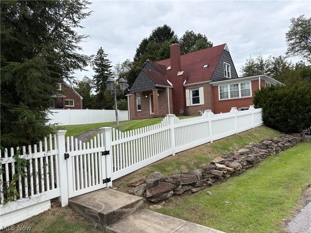 65240 Hillview Avenue, Bellaire, OH 43906