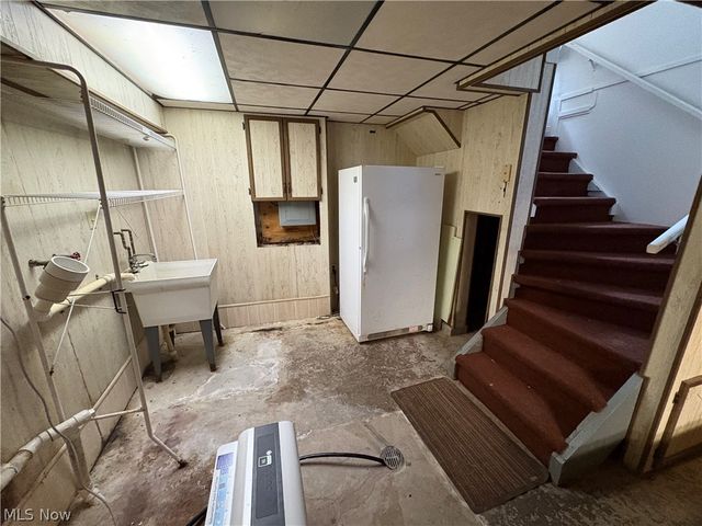 65240 Hillview Avenue, Bellaire, OH 43906