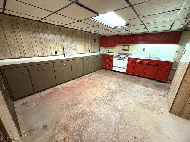65240 Hillview Avenue, Bellaire, OH 43906