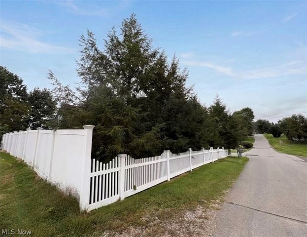 65240 Hillview Avenue, Bellaire, OH 43906