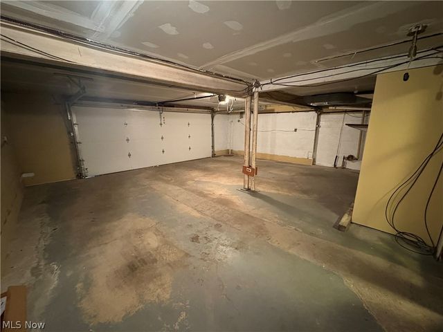65240 Hillview Avenue, Bellaire, OH 43906