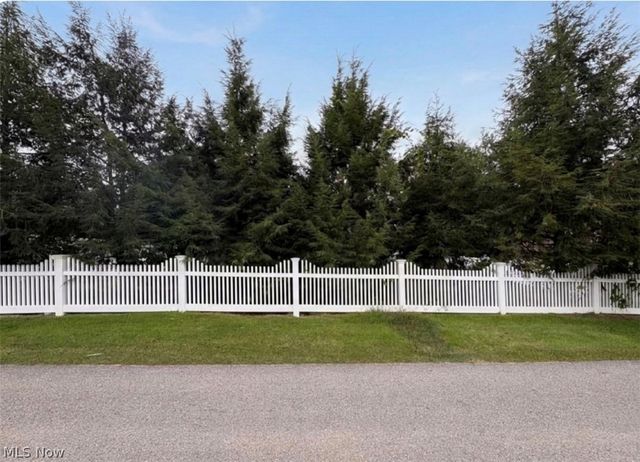 65240 Hillview Avenue, Bellaire, OH 43906