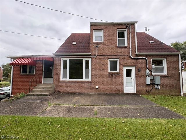 65240 Hillview Avenue, Bellaire, OH 43906
