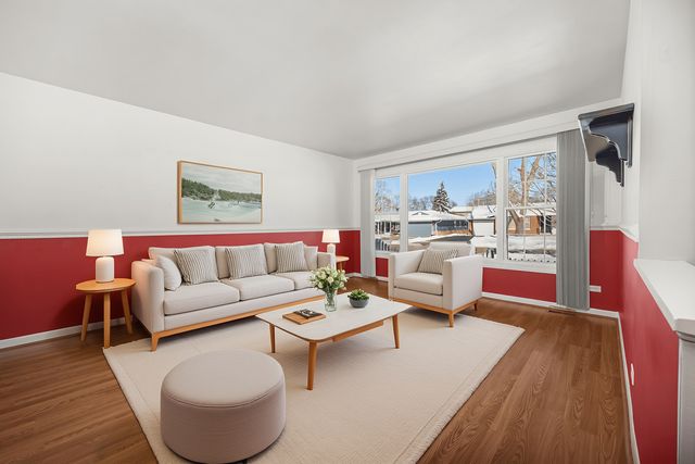 241 Pleasant Drive, Elk Grove Village, IL 60007