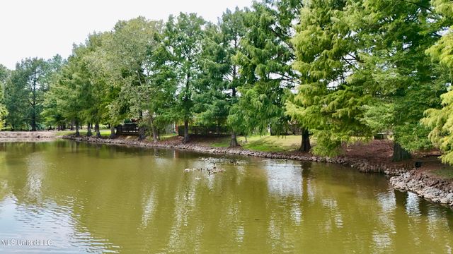 506 W Biscayne Cove, Clinton, MS 39056