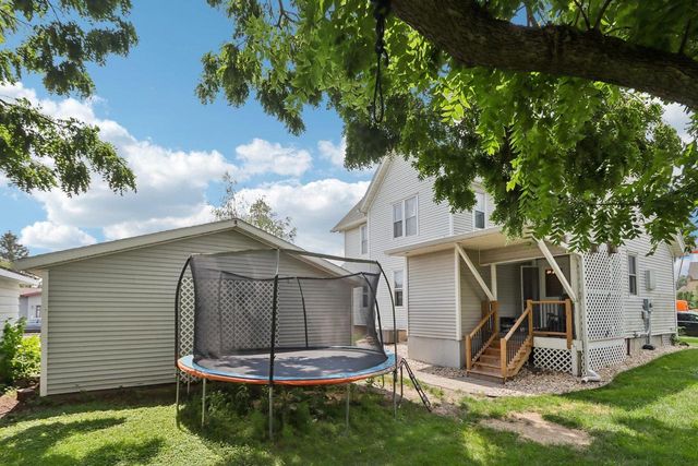 201 E 3rd Street, Waunakee, WI 53597