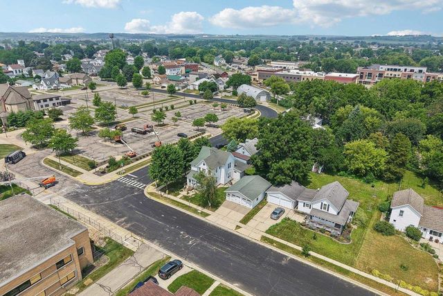 201 E 3rd Street, Waunakee, WI 53597