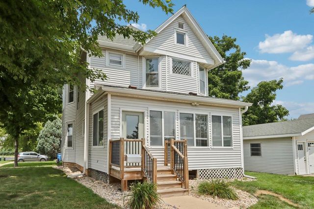 201 E 3rd Street, Waunakee, WI 53597