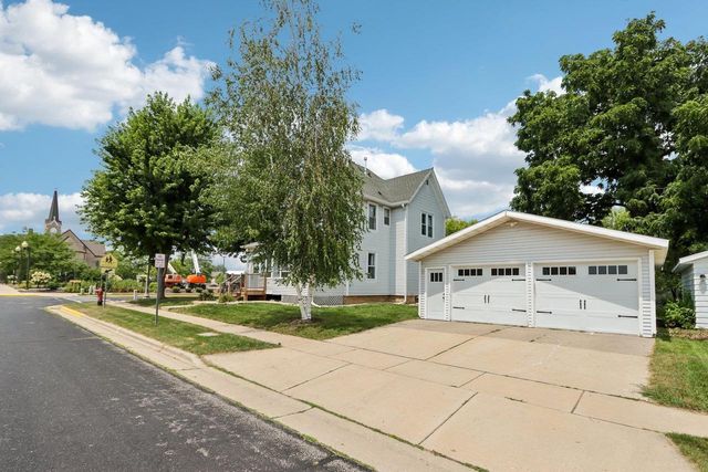 201 E 3rd Street, Waunakee, WI 53597