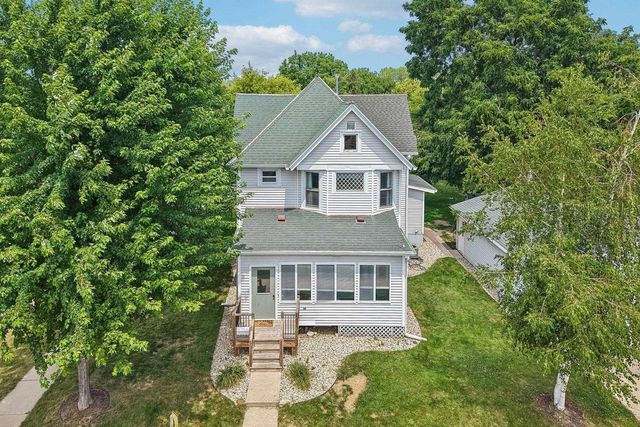 201 E 3rd Street, Waunakee, WI 53597