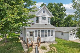 201 E 3rd Street, Waunakee, WI 53597