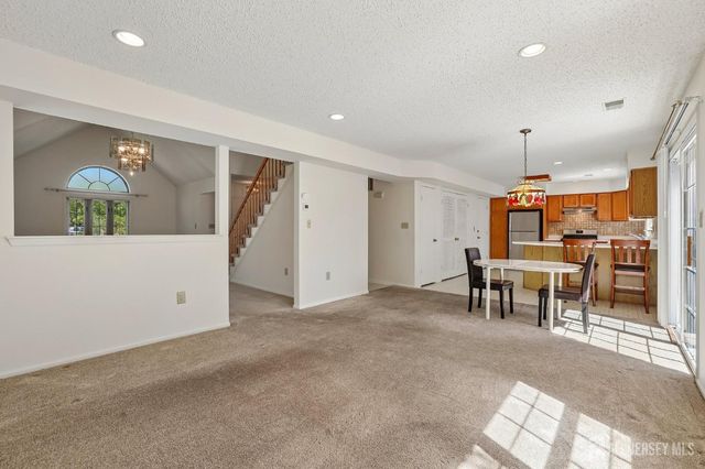 3 Longbrook Lane, Freehold, NJ 07728