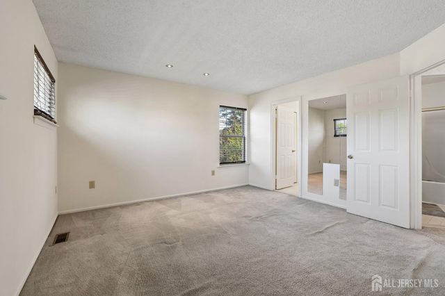 3 Longbrook Lane, Freehold, NJ 07728