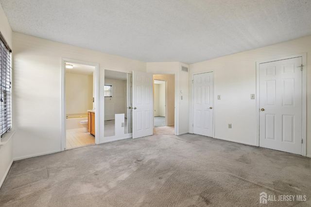 3 Longbrook Lane, Freehold, NJ 07728