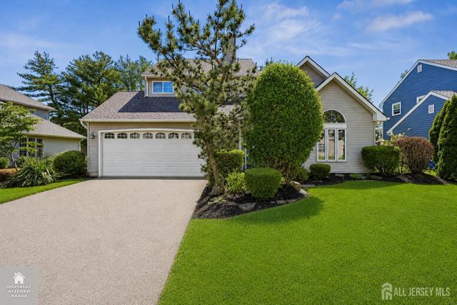 3 Longbrook Lane, Freehold, NJ 07728