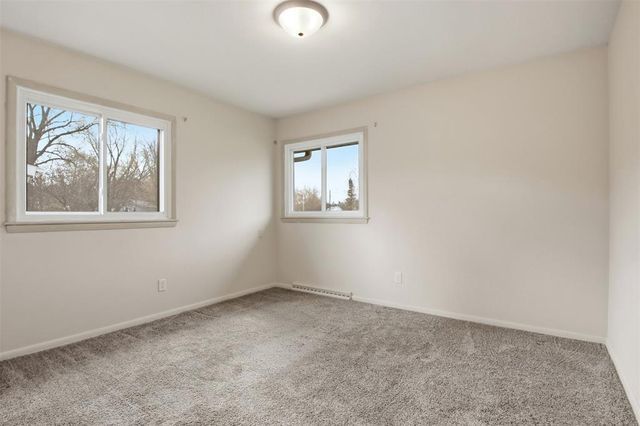 827 Park Ridge Drive, Eau Claire, WI 54703